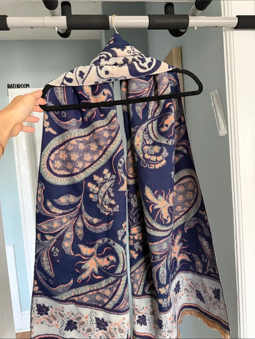 N/A soft paisley